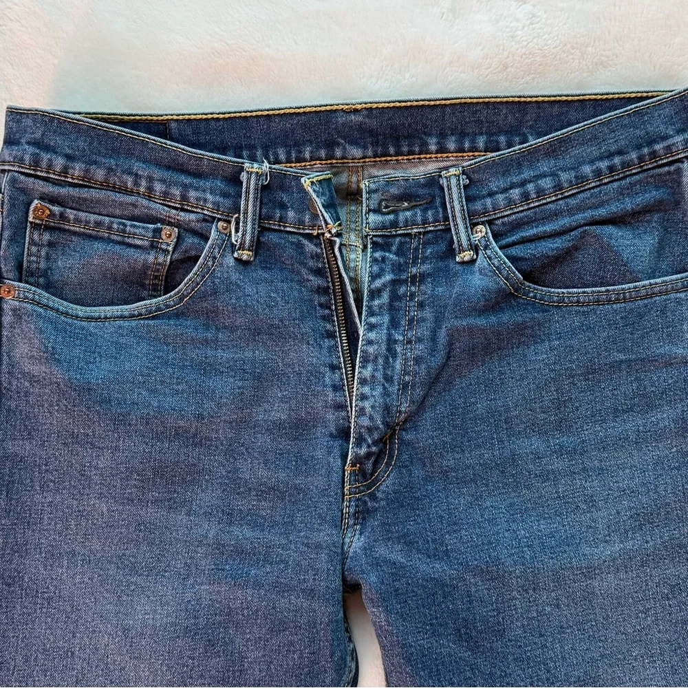 505 Levi's Men's 34 x 32Classic Indigo Straight Jeans